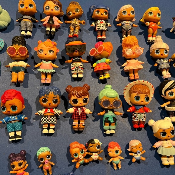 L.O.L Surprise Mini Dolls Lot, Pets, lil sis & accessories - Picture 3 of 5